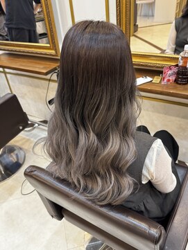 レム 長野(REM) グラデーション◎ホワイトシルバー