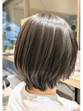 ニュースタイルアイラ (NewStyle aila) 、ショートボブ