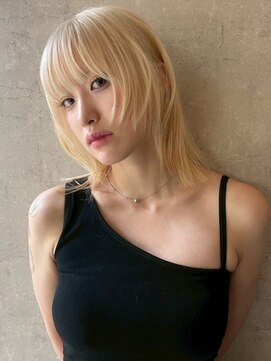 ネハス(nehus.) ハッシュカット/レイヤーカット/ブリーチカラー/ダブルカラー