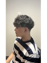 ジェイソンバーバー 2nd(JASON BARBER)&nbsp;ラフに決まる、王道ツイストスパイラル