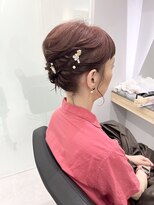 クシュ 所沢西口プロぺ通り(kusyu... )&nbsp;ツインテールピクシーカットフィッシュボーン酸熱トリートメント