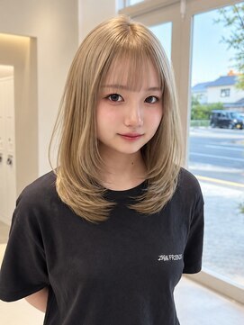 ルトワフクロマチ(Lutowa Fukuromachi) ハッシュカット/グレージュ/ツートンカラー/袋町・本道