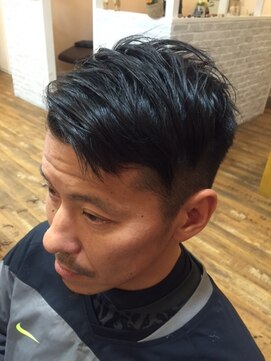 ヘアスペース ルーツ(Hair space Roots) 2ブロック