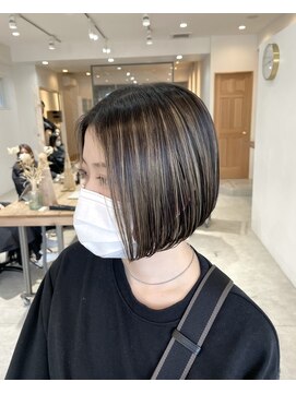 ワク(waku) 3Dハイライト/ボブ/アッシュ