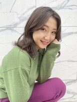 ブリス(VLISS)&nbsp;センターパート顔まわりレイヤー