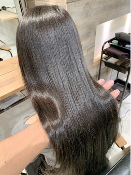 アイヴィ 表参道(IVY) オリーブグレージュ　アッシュカラー　髪質改善　水越