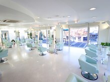 アレックス 芦屋店(alex)の雰囲気（芦屋の景色に囲まれ、広々とした店内でゆっくりお過ごし下さい☆）