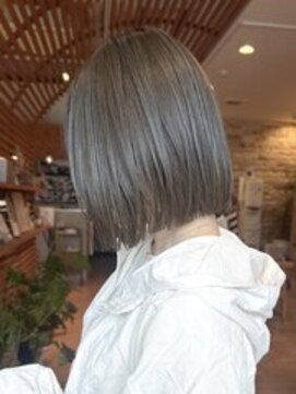 マッシュ アドベ 八戸ノ里(MASHU ADOBE) ニュアンスカラー/カーキ/ブリーチなし/顔周りレイヤー