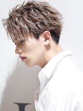 ヘアーズ ラスタ(Hair's RASTA)&nbsp;束感マッシュショート×ハイトーンカラー