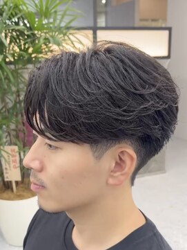 レイヴ(RAVE) メンズセンターパートニュアンスパーマ韓国ヘアフェザーショー