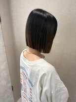 エストレーラ(estrela)&nbsp;『estrela』大人可愛い切りっぱなしボブ