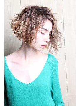 クオーレ(CUORE) アンニュイ ボブ