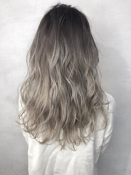 エマ(Emma) グラデーションカラー