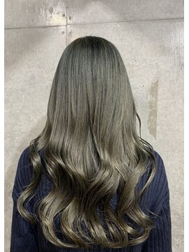 カリーナコークス 原宿 渋谷(Carina COKETH) ダブルカラー/オリーブ/インナーカラー/ケアブリーチ/オージュア