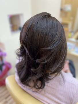 ヘアアンドフェイス マリィファースト(Hair&Face Marry First) セミレイヤー