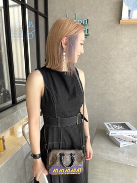 ムード カナザワ(mood kanazawa) クリアベージュ×ラベンダーインナーカラー