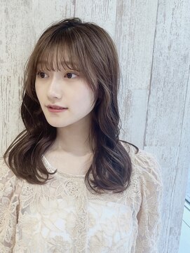 レア 銀座(Le'a) イエベ小顔ショコラアッシュヘルシースタイルふんわりカール飯出