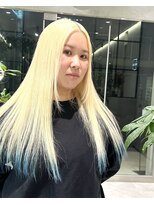 ユニー(uniii) blond × 裾カラー