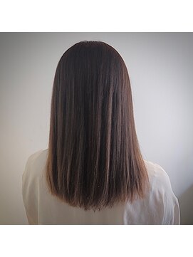 ヘアアンドリラクゼーション エグゼ(Hair and relaxation exe) 縮毛矯正 ロング ストレート