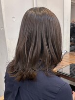 ファルベ(Farbe)&nbsp;顔まわり/前髪/外ハネ/レイヤー/ワンカール/ブラウン