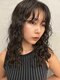 ビューズ(VIEWS)の写真/【軽く乾かしてニュアンスヘアが完成】質感パーマで女性らしい柔らかい雰囲気に。