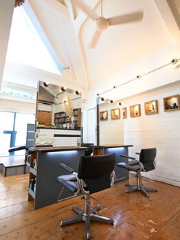ラゴム(Lagom)の写真/明るく開放感のある店内で日頃の疲れを癒しましょう！