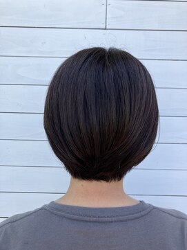 リポゾ(Riposo.) 前下がりショートボブ