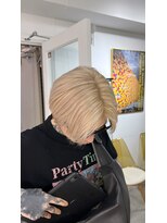 ペレ 渋谷(PELE)&nbsp;くびれヘア/アプリコットオレンジ/夏のヘアアレンジ/渋谷