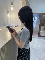 シュヴーブリヤン(cheveux brillants) 暗めのセミロングを自然に整える美髪縮毛矯正と髪質改善