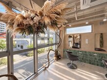 シーバイトリコ 市川(SEA by tricot)の雰囲気（表参道の人気店が市川で2フロアでNEW OPEN!!）