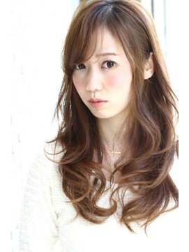 美容室 ベンティ(venti) 20代、30代動きあるミディアムロングハイライト