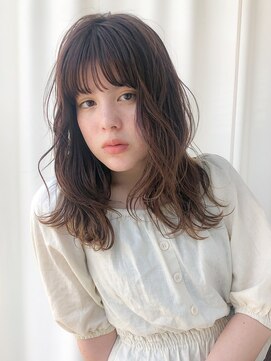 ルティア(Lutia) シースルーバング ゆるふわウェーブ