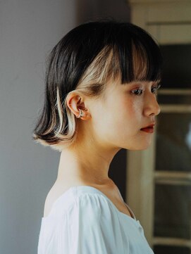 ヘアアンドリラクゼーション シャッセ(Hair&Relaxation SASE) インナーカラーボブ