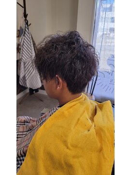 ビービーケン(BB Ken) ツーブロックツイストスパイラルパーマ