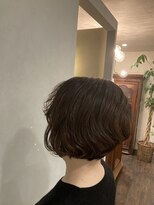 キー(KEY)&nbsp;トライアングルグラデーションボブ