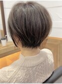 モードに大人可愛いダークアッシュイメチェンショートボブ