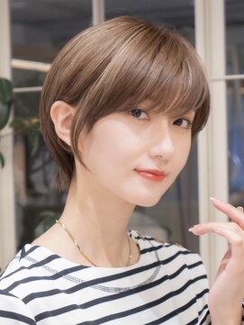 サーカス バイ ビュートリアム 青山(CIRCUS by BEAUTRIUM) ショートレイヤー20代30代40代大人可愛い青山表参道