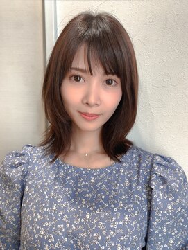 エミュ 表参道 青山(emu) ミディアムレイヤーくびれミディアム大人可愛い表参道