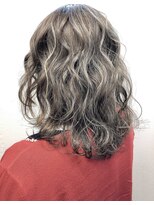 アオアクア バイ グルグル 小岩店(ao akua by GULGUL)&nbsp;インナーグレージュ 美髪ハイライトグレージュカラー 小岩