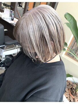 ヴァンカウンシル Kuwana(VAN COUNCIL) 白髪ぼかしバレイヤージュ