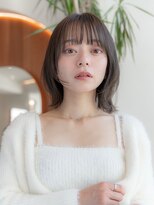 韓国くびれレイヤー外ハネミディアムナチュラルカラー似合わせ