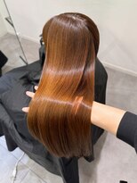 エル バイ アンキシム(elu by AHNKISM)&nbsp;艶髪ストレートロングレイヤーミディアム韓国ヘア心斎橋