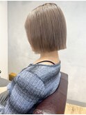 【吉田江梨】顎下外はねボブミルクティーグレージュブリーチ小顔