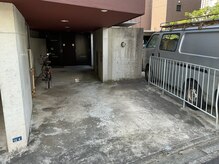 ヘアーサロン マニエーラ(MANIERA)の雰囲気（こちらの右端が駐車場となっております）