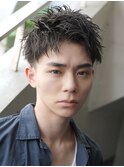 スーツ短髪ツーブロック束感モテる黒髪シークレットパーマ流行