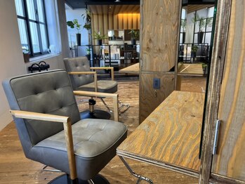 セシカ(cecica)の写真/悩める大人女性に人気のサロン◎一人一人のお悩みにしっかりと寄り添い髪の状態を見極めて理想のスタイルへ