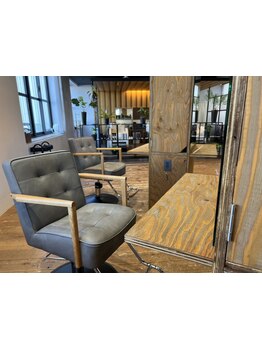 悩める大人女性に人気のサロン◎一人一人のお悩みにしっかりと寄り添い髪の状態を見極めて理想のスタイルへ