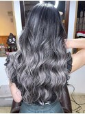 【ツヤ感バツグン】グレーシルバーバレイヤージュ×ブリーチ２回
