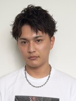 ログ(LOG)&nbsp;メンズショート アップバング ビジネスマン 高松 黒髪ツーブロ