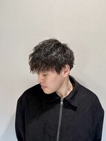 リット(lit.)&nbsp;ツイストスパイラルパーマ　ツーブロック　かっこいい　20代30代